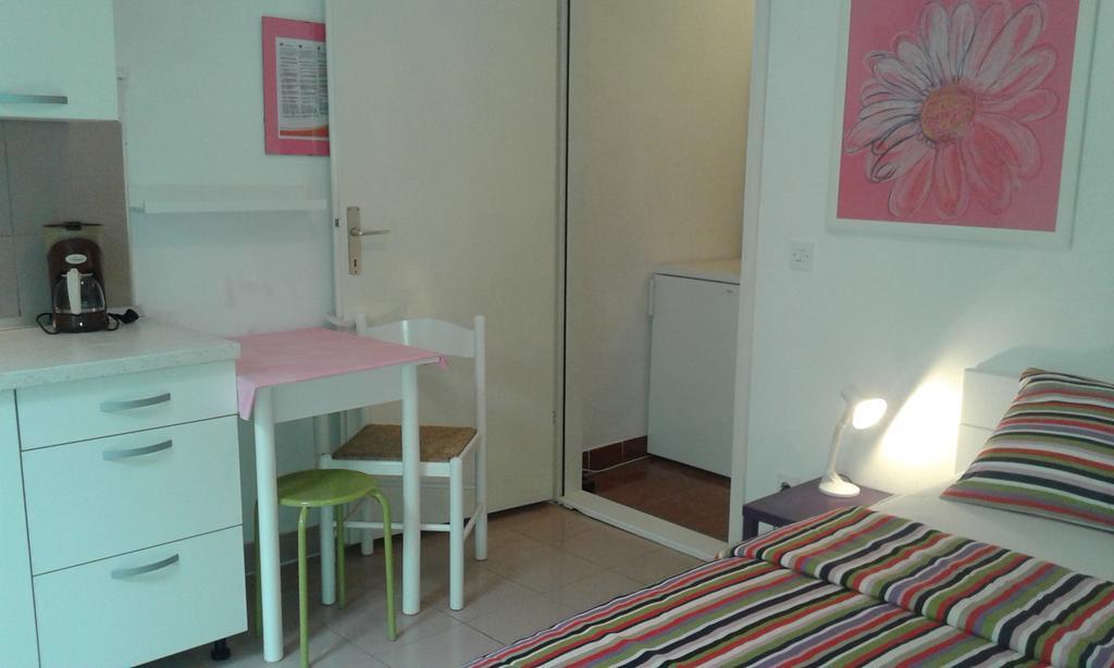 Apartments Mare Losinjska 16 Rabac Bagian luar foto