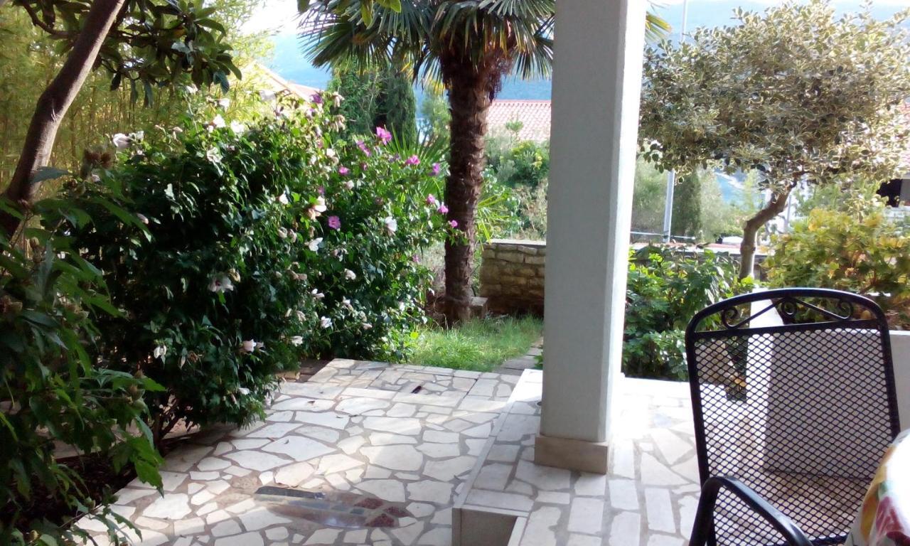Apartments Mare Losinjska 16 Rabac Bagian luar foto