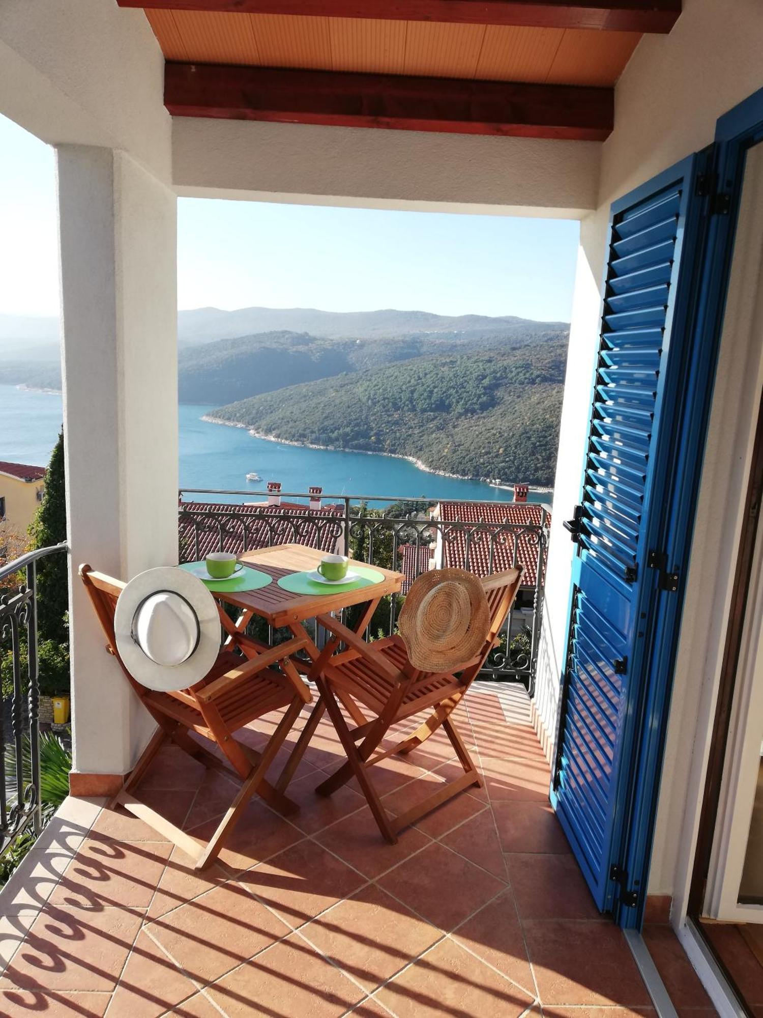 Apartments Mare Losinjska 16 Rabac Bagian luar foto