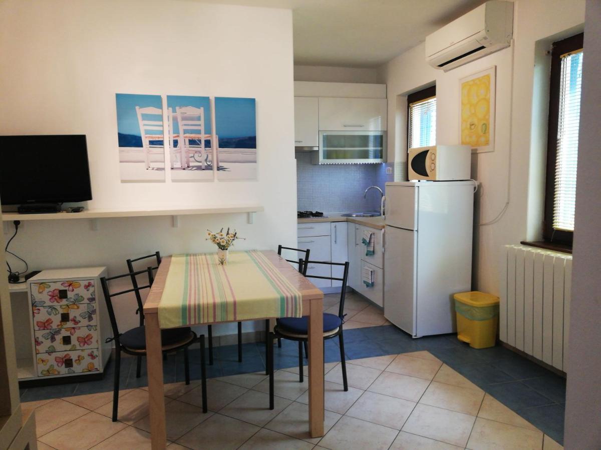 Apartments Mare Losinjska 16 Rabac Bagian luar foto